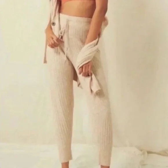 Intimately Free People Around the Clock Jogger in Oatmeal Size Medium Ribbed Kni - Picture 2 of 12